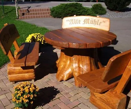 Gaststaette & Alte Muehle Guest house